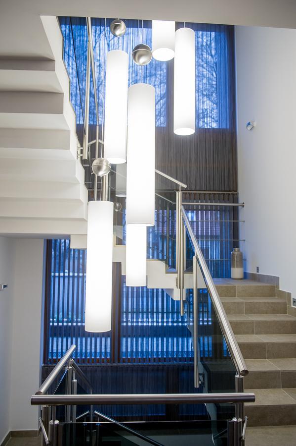 Bh Kristaly Hotell Debrecen Exteriör bild